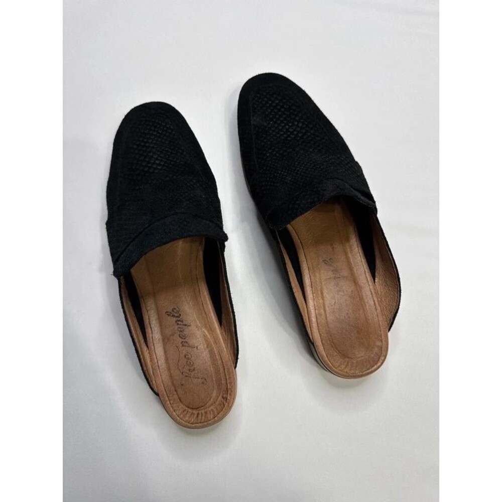 Free People at ease embossed loafers/mules black suede